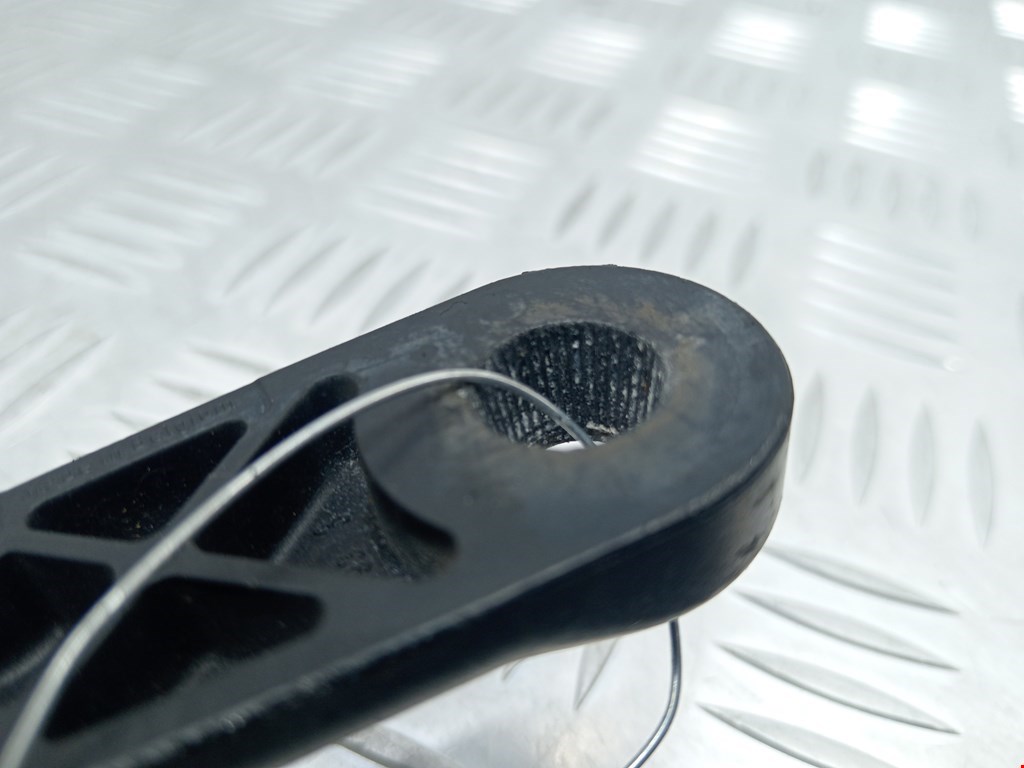 Поводок дворников передний левый/ правый PEUGEOT 206 1998-2012