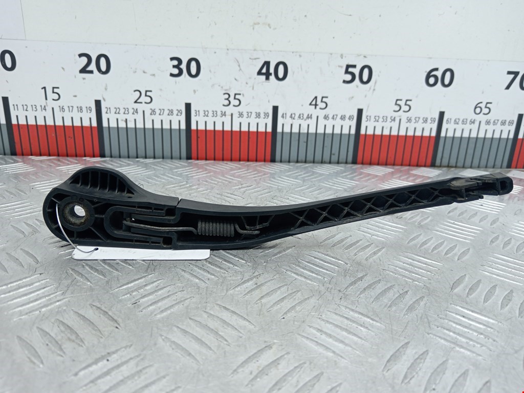 Поводок дворника задний (заднего) PEUGEOT 206 1998-2012