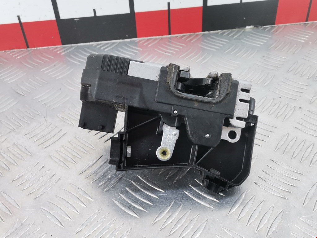 Замок двери передней правой OPEL Astra G 1998-2005