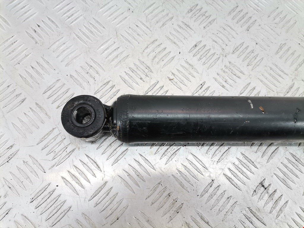 Амортизатор передний правый HYUNDAI Galloper 1998-2003