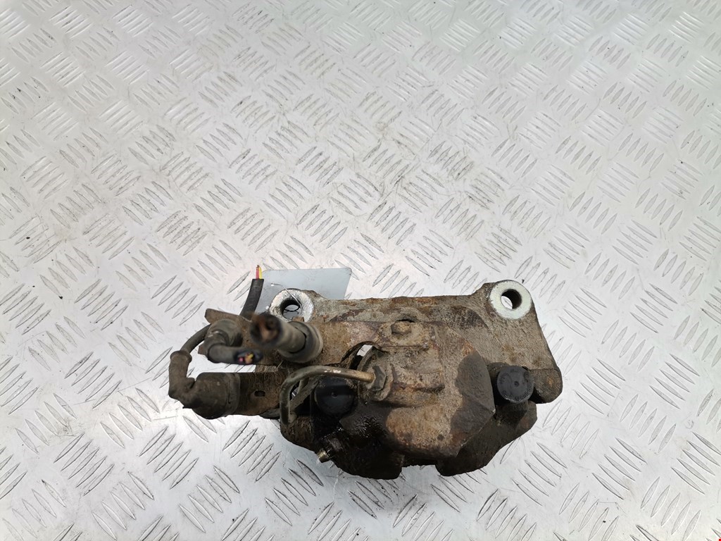 Суппорт передний левый AUDI A4 B6 2001-2005