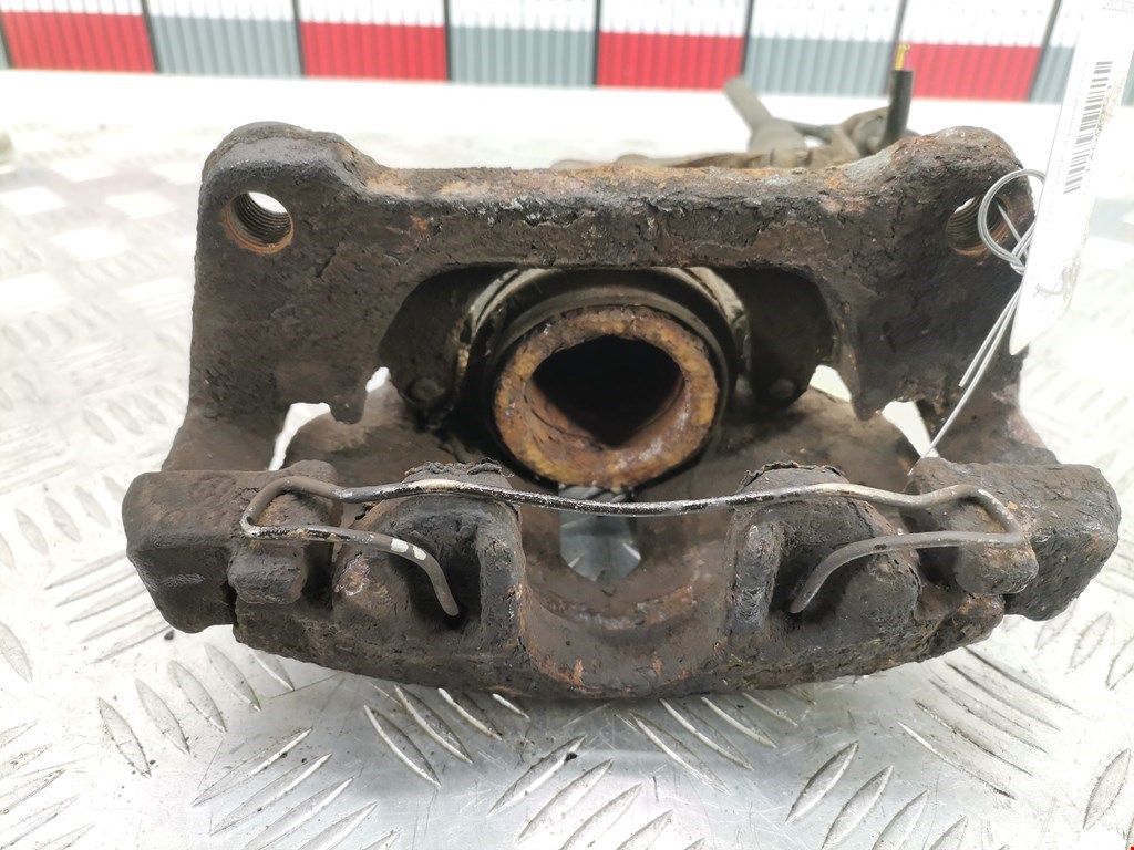 Суппорт передний левый AUDI A4 B6 2001-2005