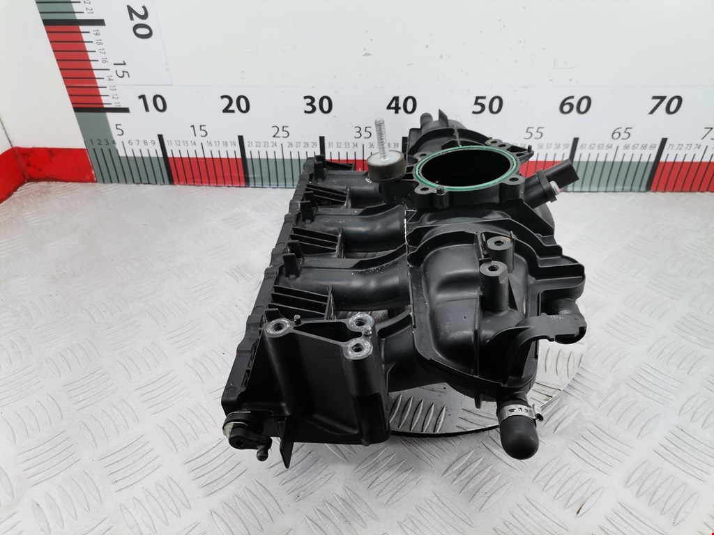 Коллектор впускной AUDI A4 B7 2004-2007
