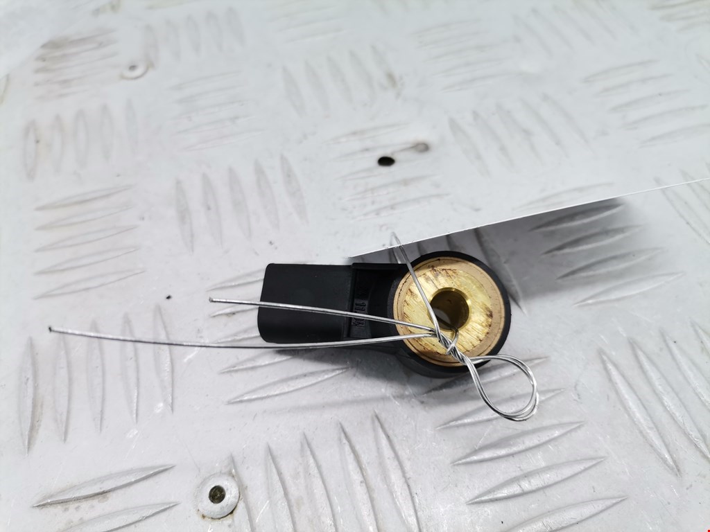 Датчик детонации AUDI A4 B7 2004-2007