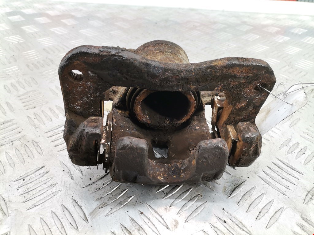 Суппорт передний левый SUZUKI Baleno 1995-2002