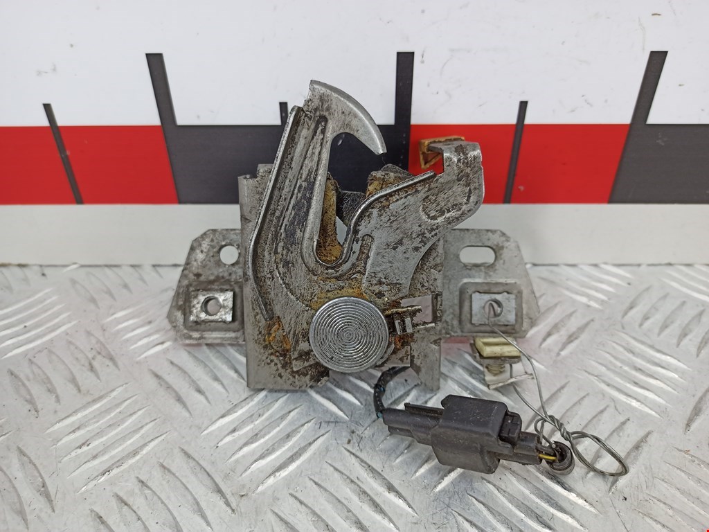 Замок капота VOLVO V50 I 2004-2012