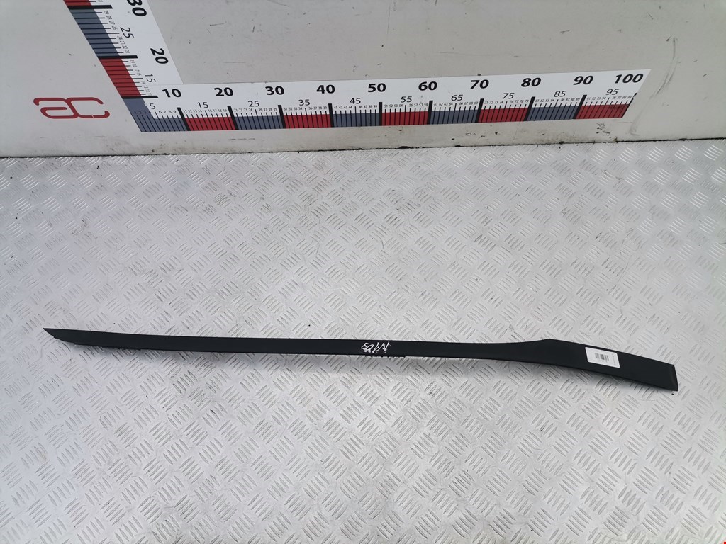 Накладка (молдинг) лобового стекла Opel Zafira A (1999-2006)