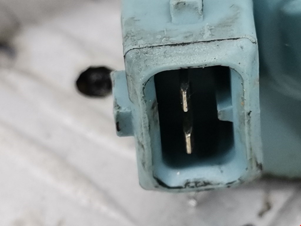 Клапан вентиляции топливного бака VOLKSWAGEN Polo III 1994-2001