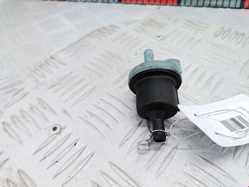 Клапан вентиляции топливного бака VOLKSWAGEN Polo III 1994-2001