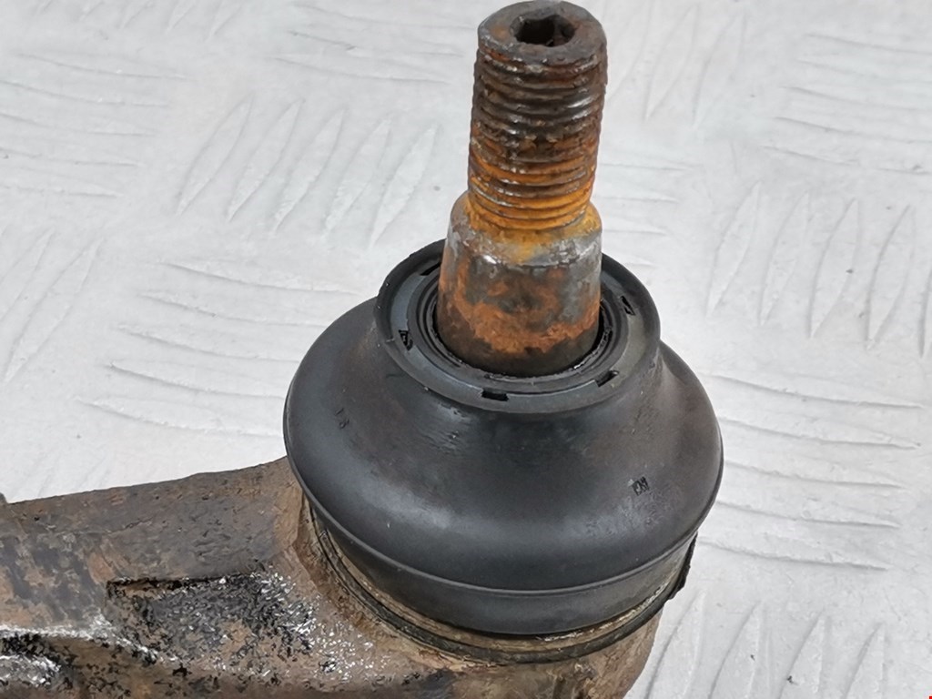 Рычаг передний правый CHRYSLER 300 C 2004-2010