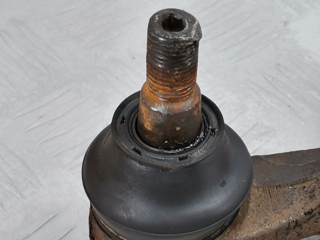 Рычаг передний левый CHRYSLER 300 C 2004-2010