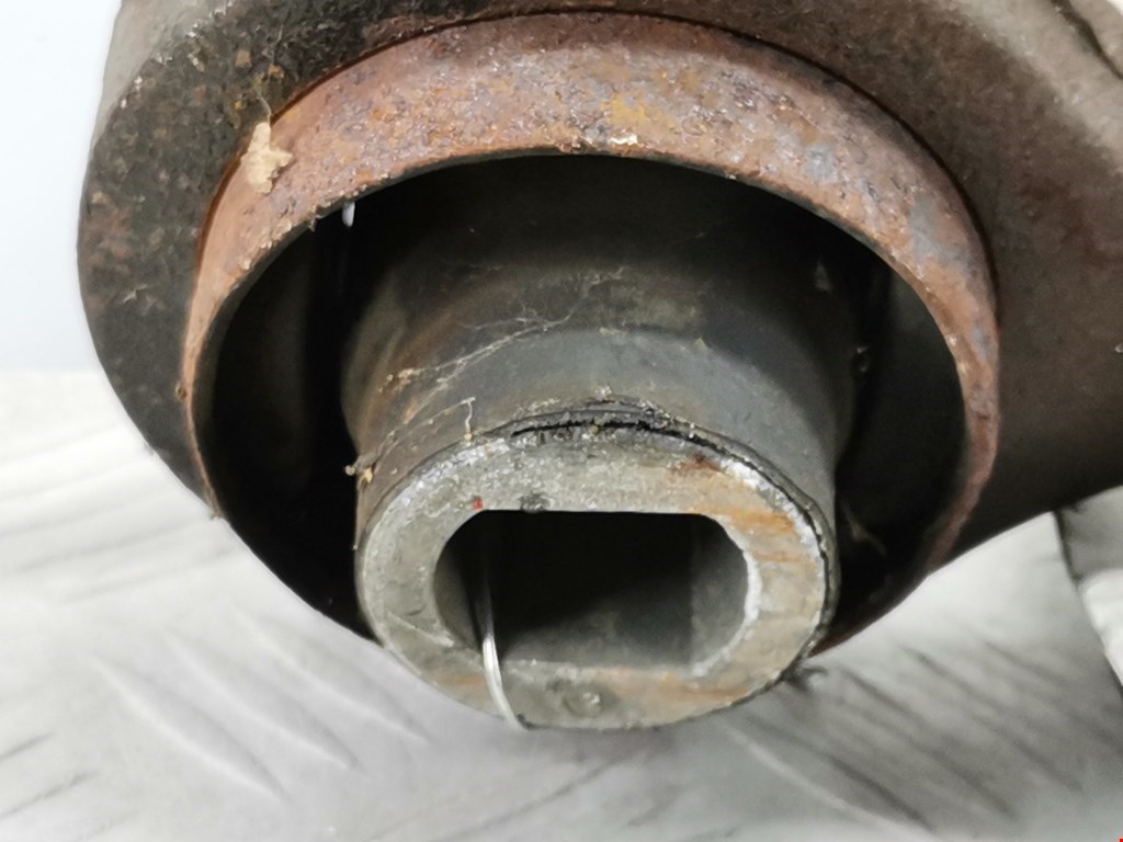 Рычаг передний левый CHRYSLER 300 C 2004-2010