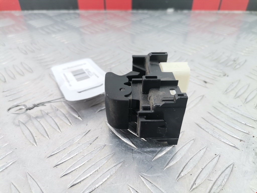 Кнопка стеклоподъемника TOYOTA RAV 4 XA30 2006-2012