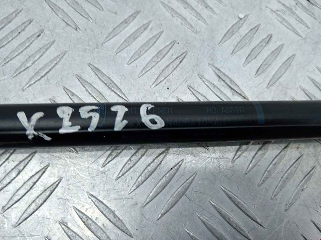 Амортизатор крышки (двери) багажника FORD Focus I 1998-2005