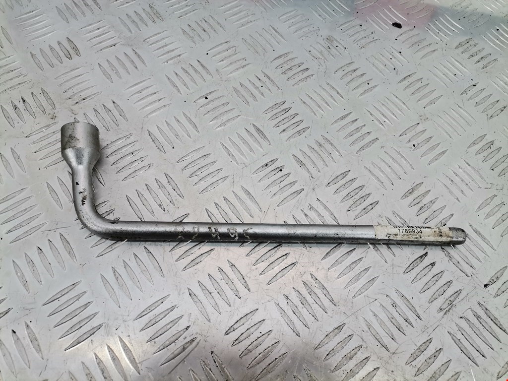 Ключ балонный MERCEDES-BENZ C-Class C-klasse W203 2000-2007