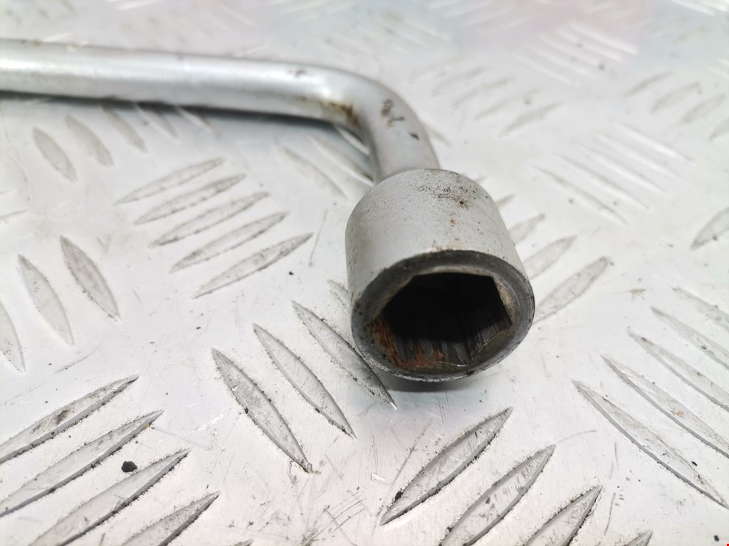 Ключ балонный MERCEDES-BENZ C-Class C-klasse W203 2000-2007