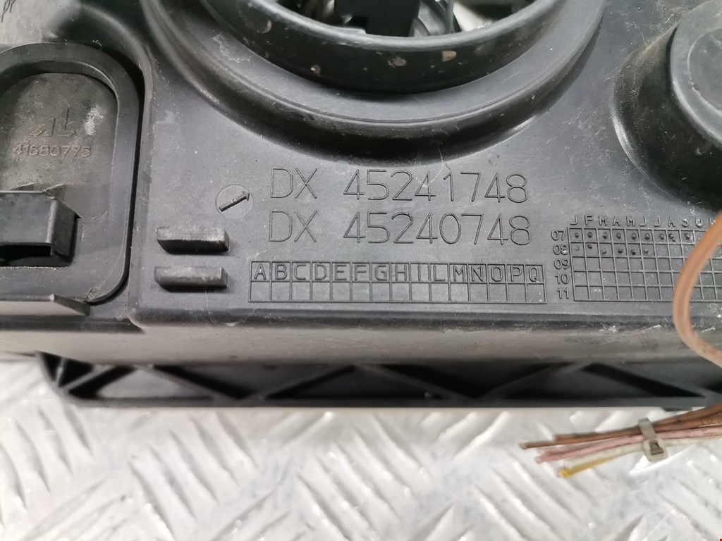 Фара правая IVECO EuroCargo III 2008-2015