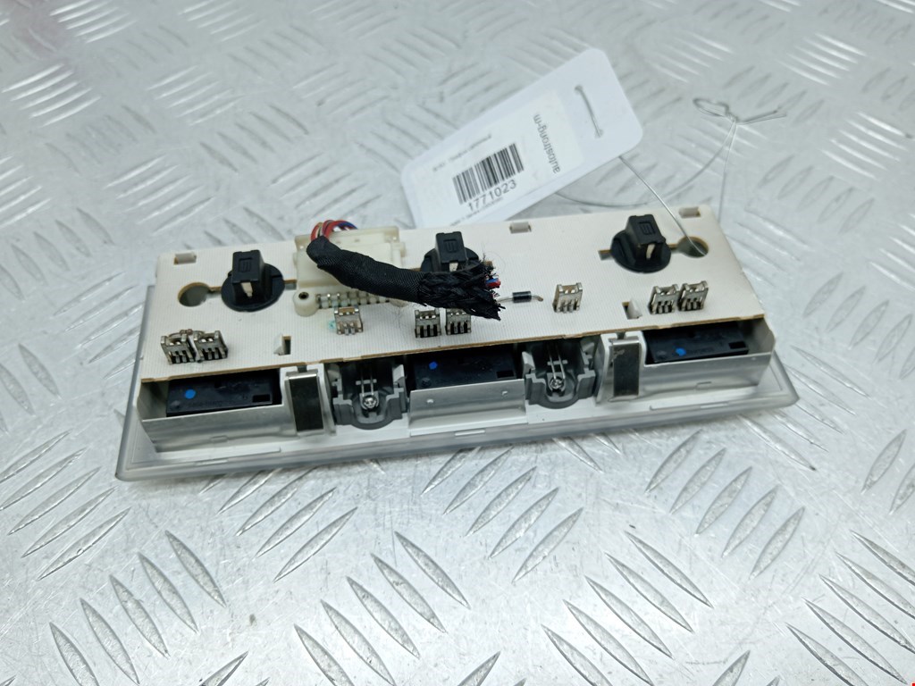 Плафон салонный (салона фонарь) BMW 7er 7 серия E65/E66 2001-2008