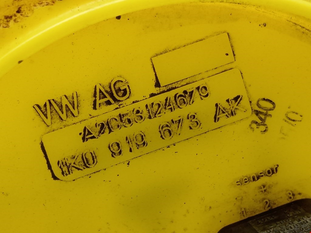 Датчик уровня топлива AUDI A3 8P 2003-2013