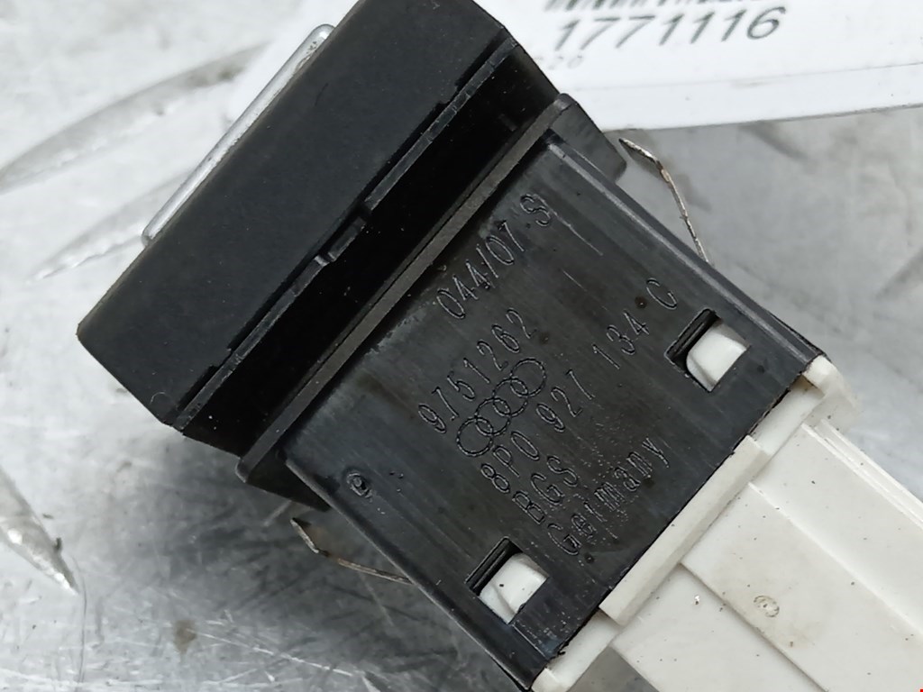 Кнопка антипробуксовочной системы AUDI A3 8P 2003-2013