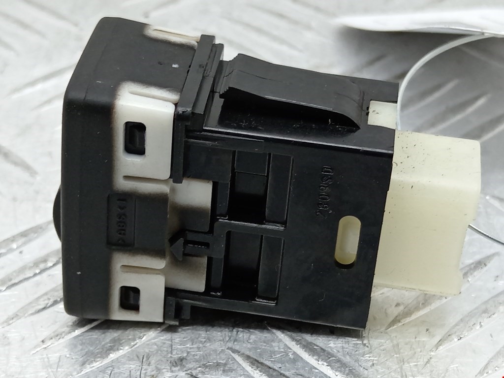 Кнопка корректора фар SUZUKI Splash 2008-2015