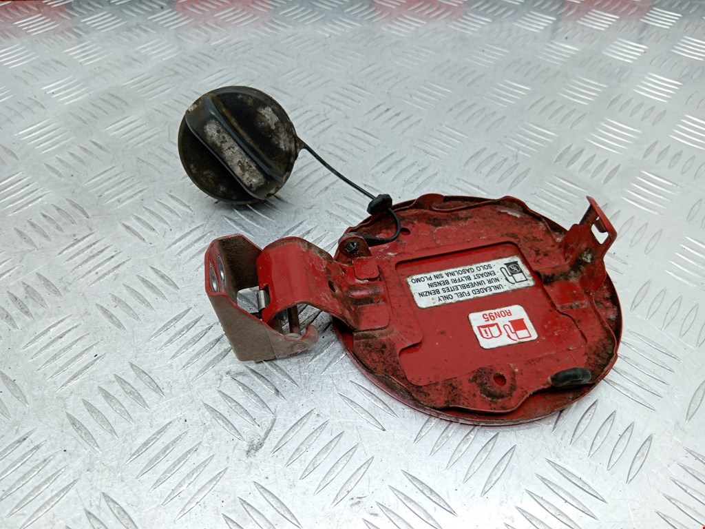 Лючок бензобака SUZUKI Splash 2008-2015