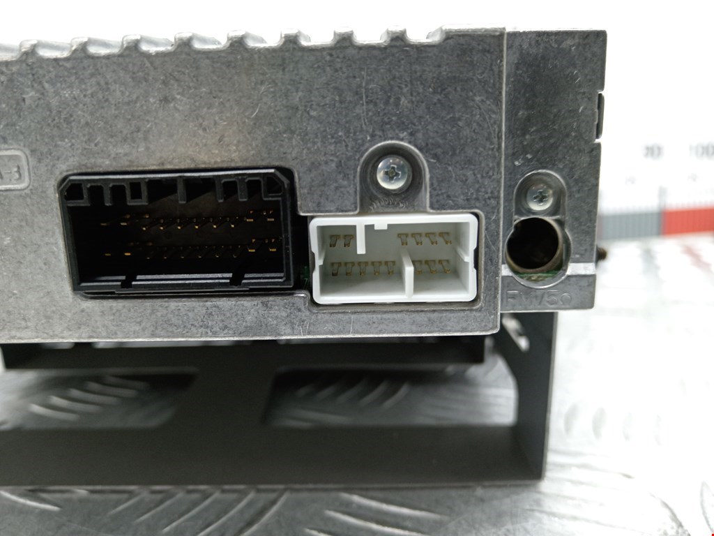 Магнитола SUZUKI Splash 2008-2015