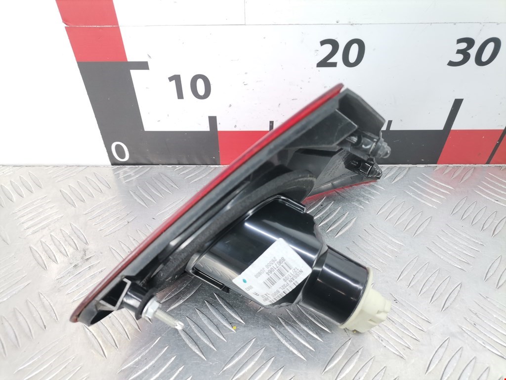 Фонарь задний внутренний правый NISSAN Qashqai J10 2006-2013
