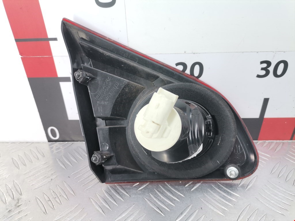 Фонарь задний внутренний правый NISSAN Qashqai J10 2006-2013