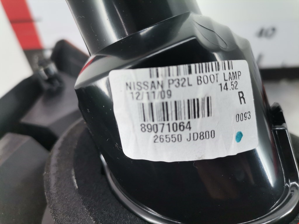 Фонарь задний внутренний правый NISSAN Qashqai J10 2006-2013