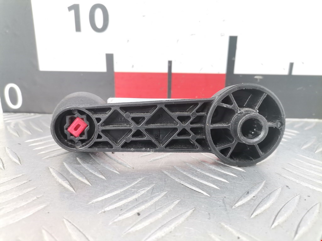 Ручка стеклоподъемника FORD Fiesta 2008-2012