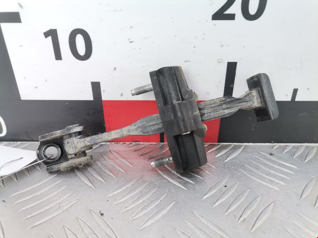 Ограничитель открывания двери FORD Fiesta 2008-2012