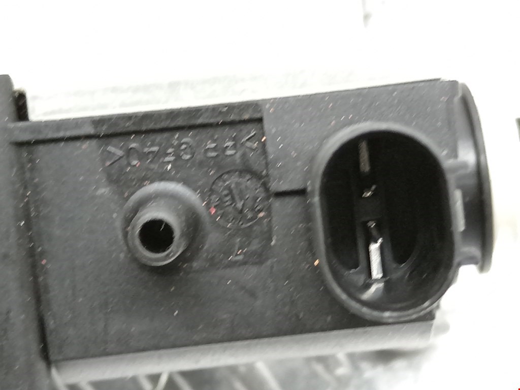 Активатор замка бензобака BMW 5er 5 серия F10/F11/F07 2009-2017