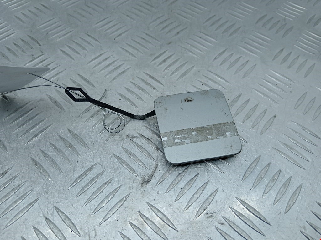 Заглушка (крышка) буксировочного крюка BMW 5-Series (F07/F10/F11/F18) (2009-2017)