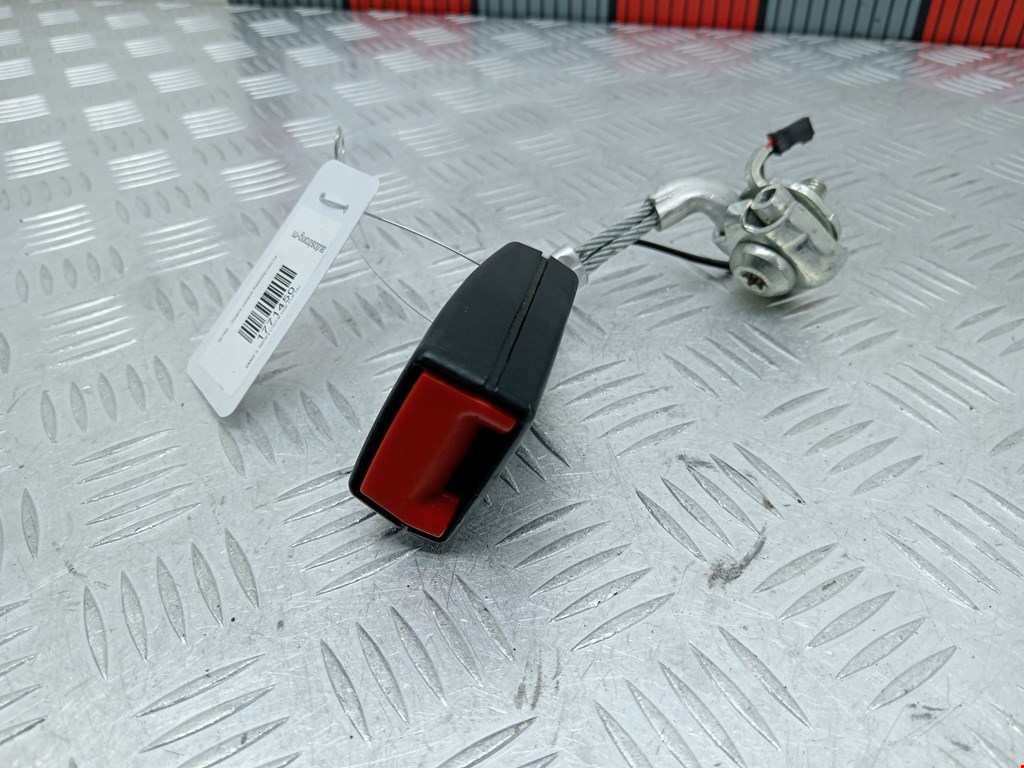 Замок ремня безопасности (преднатяжитель ремня безопасности) BMW 5-Series (F07/F10/F11/F18) (2009-2017)