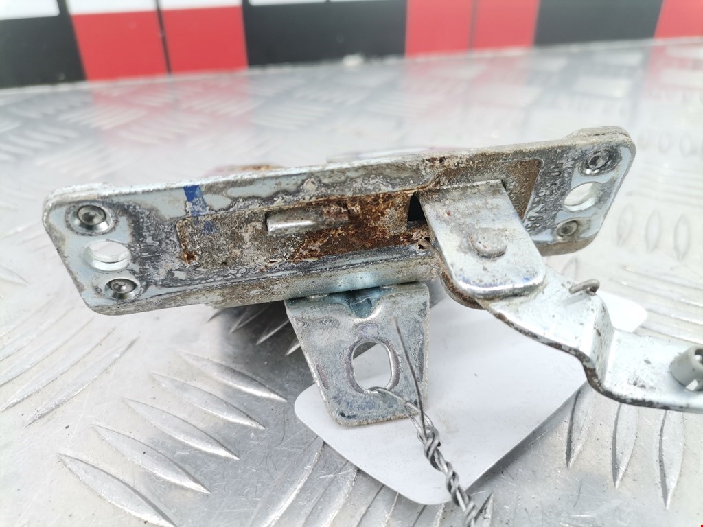 Замок багажника (крышки двери) OPEL Corsa C 2000-2006