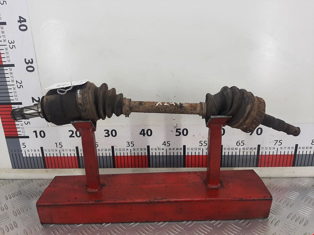 Полуось (привод, приводной вал) передняя левая OPEL Corsa C 2000-2006