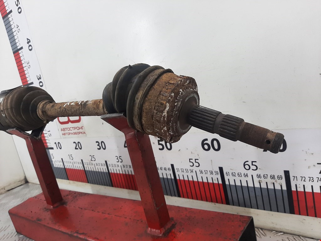 Полуось (привод, приводной вал) передняя левая OPEL Corsa C 2000-2006