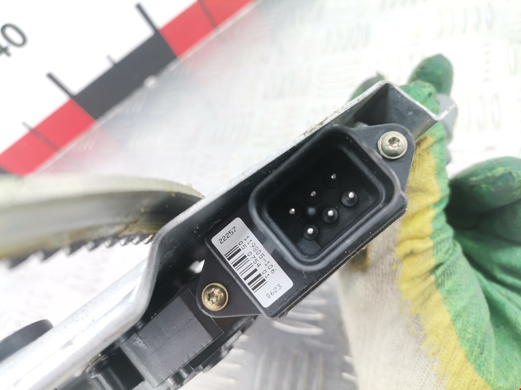 Стеклоподъемник передний правый OPEL Omega B 1994-2004