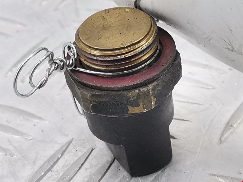 Датчик температуры охлаждающей жидкости Volkswagen Passat 5 (1996-2000)