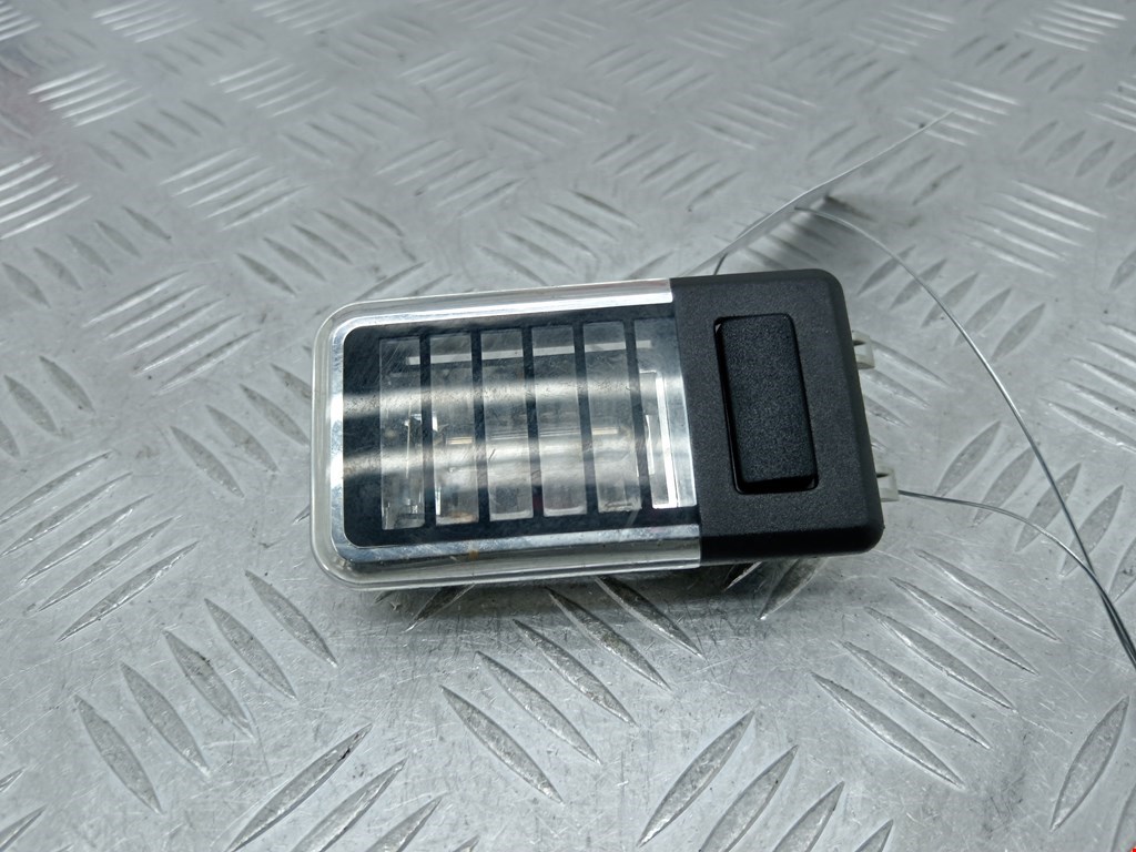 Плафон салонный (салона фонарь) BMW X3 E83 2003-2010