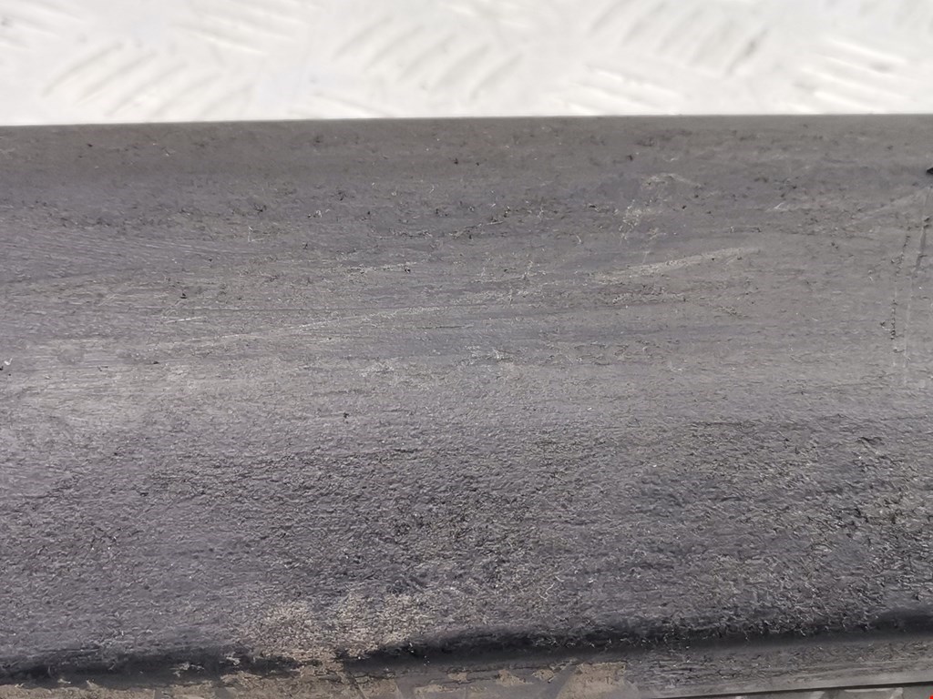 Молдинг лобового стекла LAND ROVER Discovery III 2005-2009