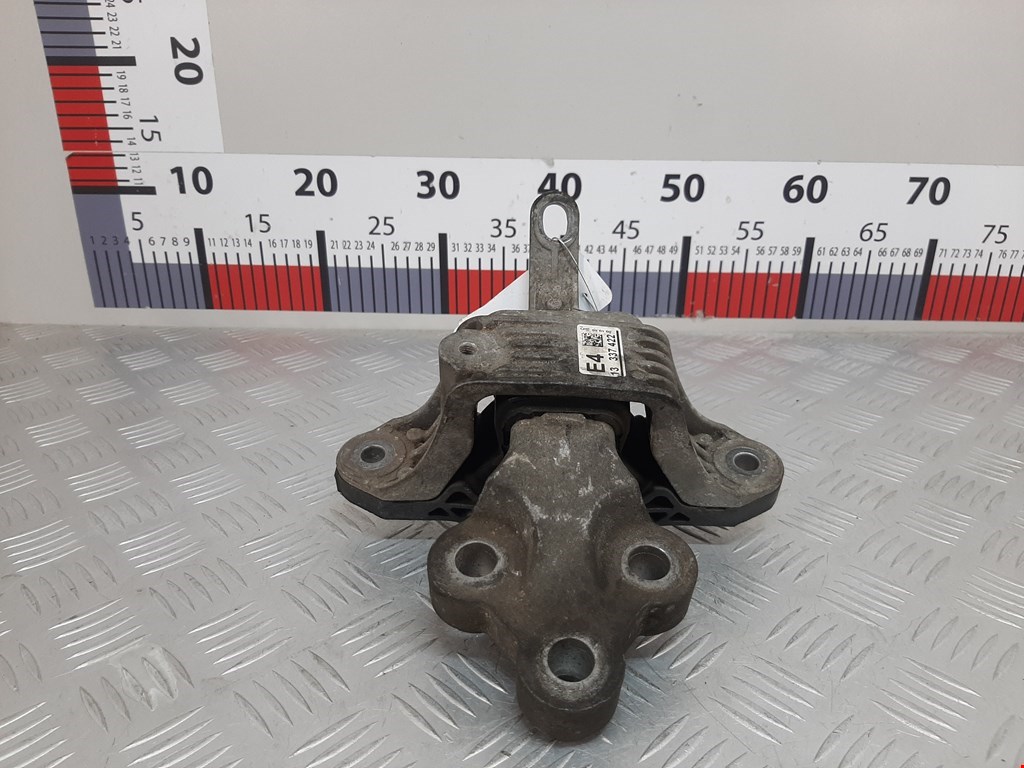 Подушка (опора) крепления двигателя Opel Astra J (2009-2018)