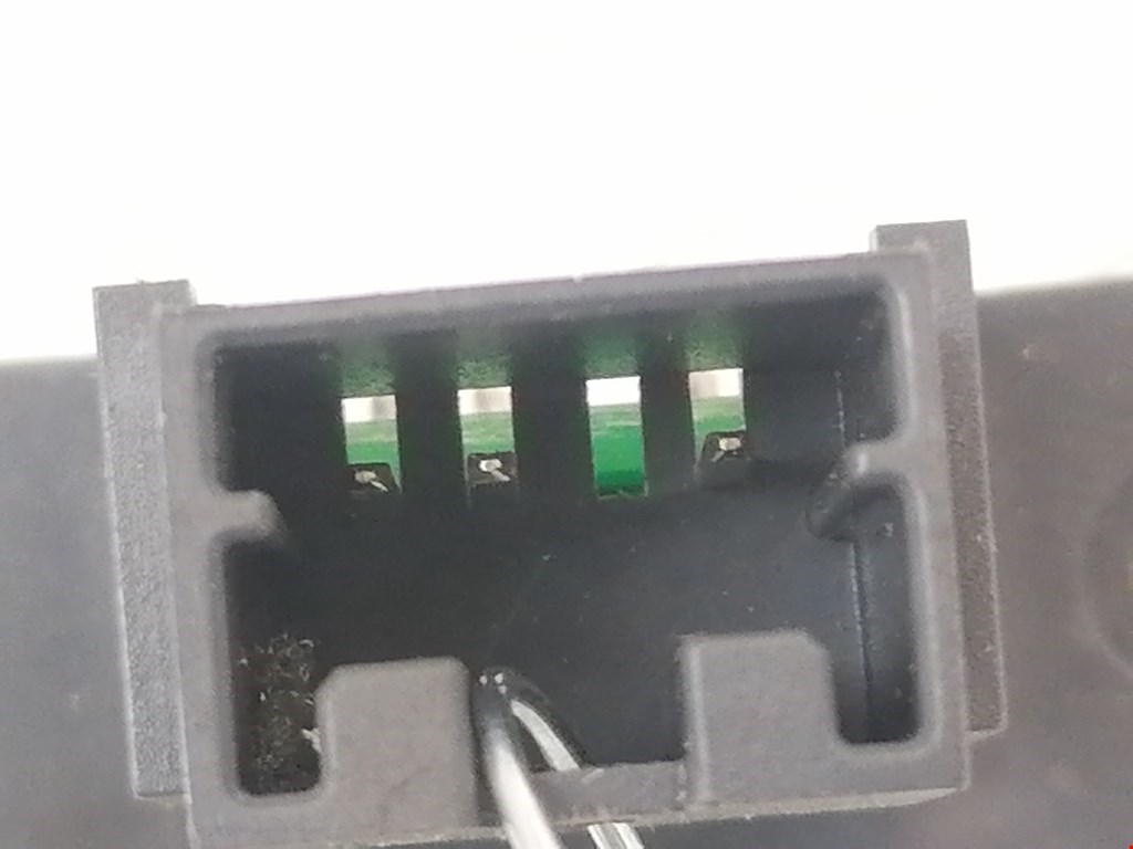 Разъем AUX/USB RENAULT Koleos HY 2008-2016