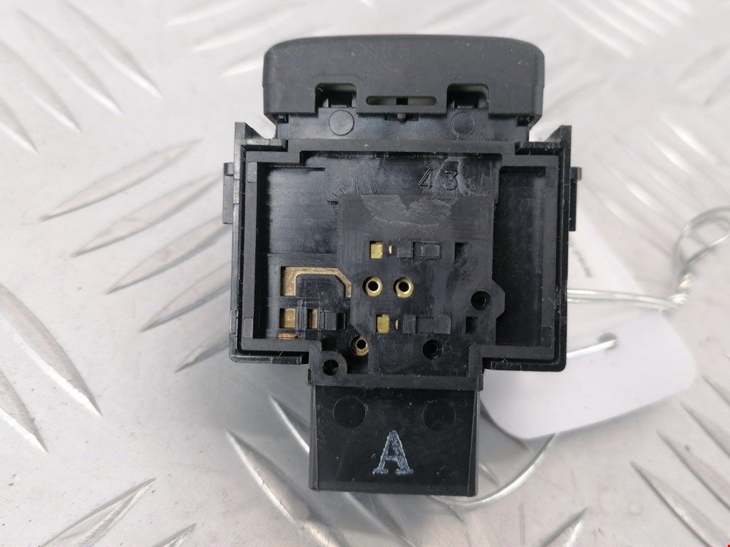 Кнопка антипробуксовочной системы RENAULT Koleos HY 2008-2016