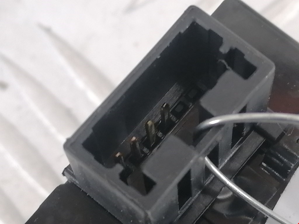 Кнопка антипробуксовочной системы RENAULT Koleos HY 2008-2016