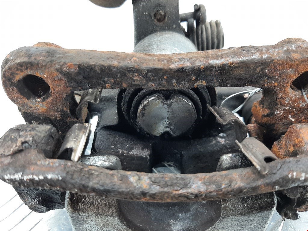 Суппорт задний правый KIA Picanto 2004-2011