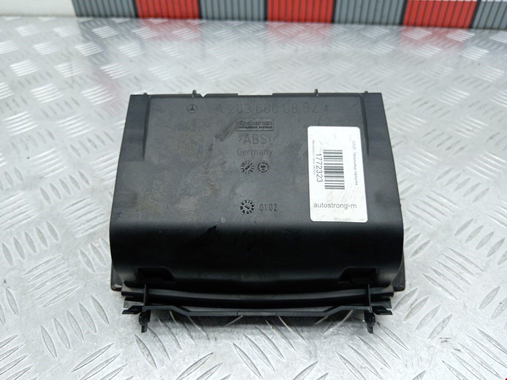 Пепельница передняя MERCEDES-BENZ C-Class C-klasse W203 2000-2007