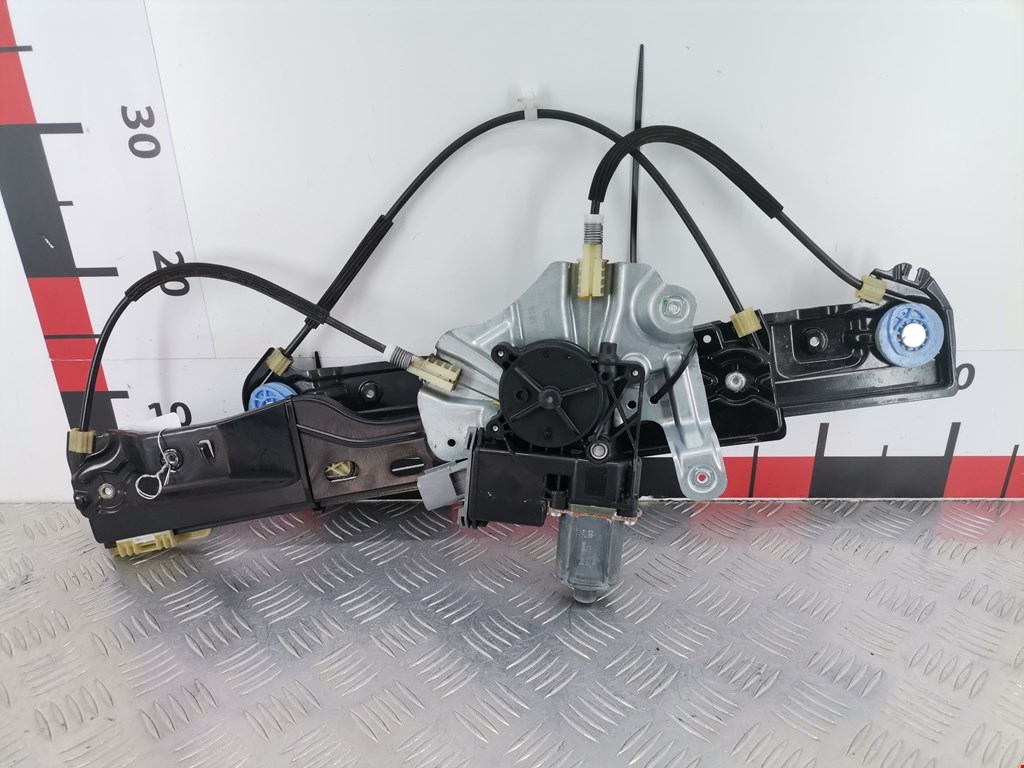 Стеклоподъемник электрический двери передней левой Opel Astra J (2009-2018)