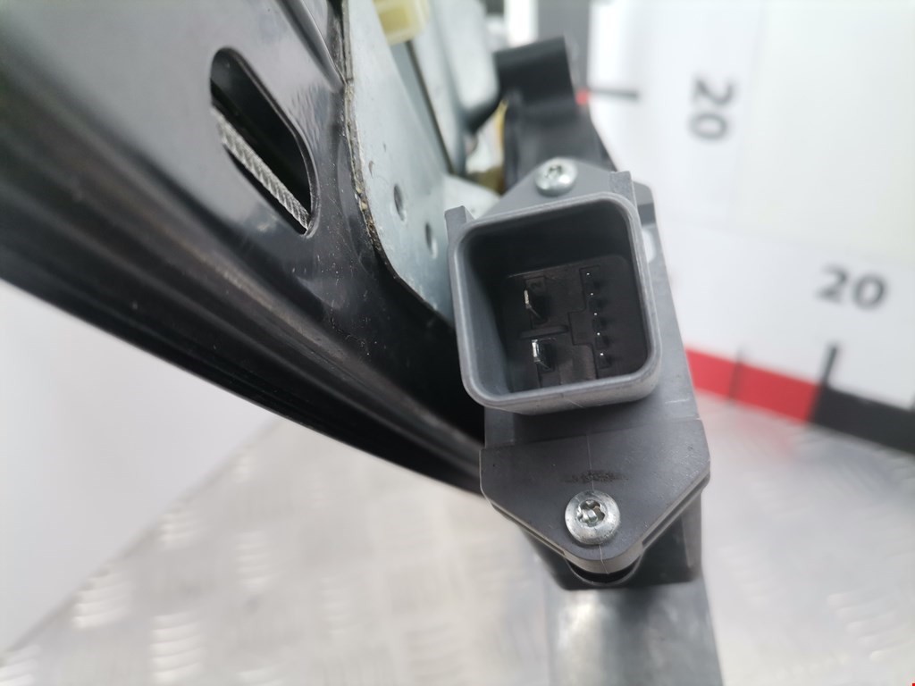 Стеклоподъемник передний левый OPEL Astra J 2009-2017